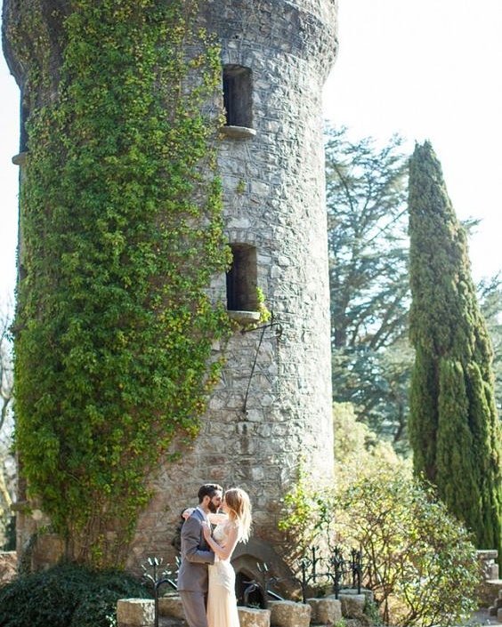 Droom je net als wij al jaren van een #fairytalewedding? Zwijmel dan met ons mee 😍💍
#weddinginspiration #love #bridetobe #wedding #bruid