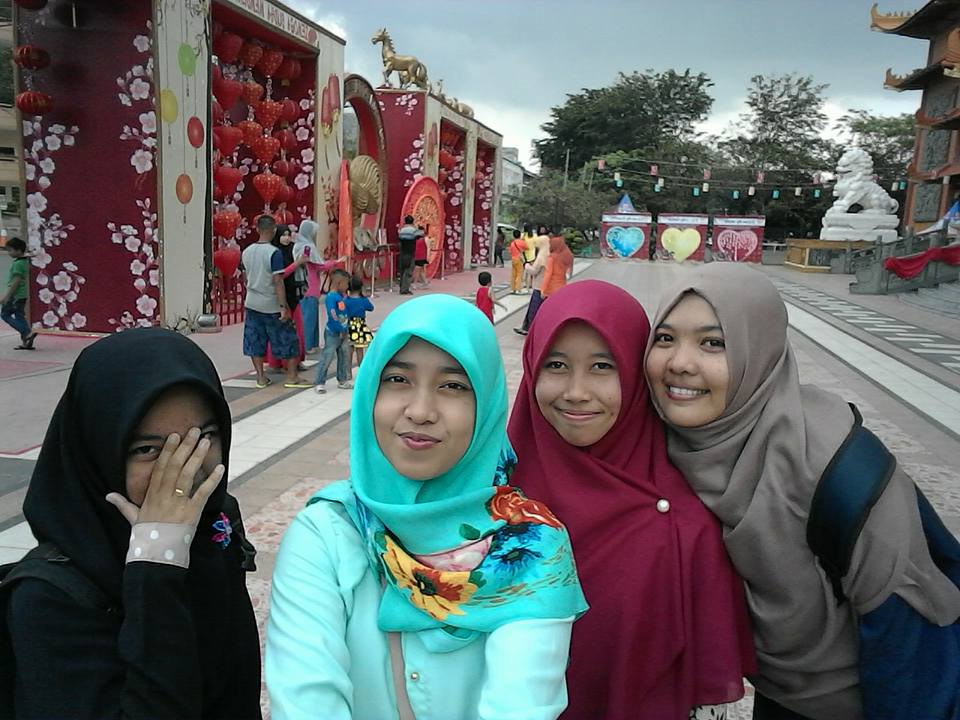 Fitri2385's tweet photo. banyak cerita ketika bersama kalian https://t.co/YZZbGXFzHR