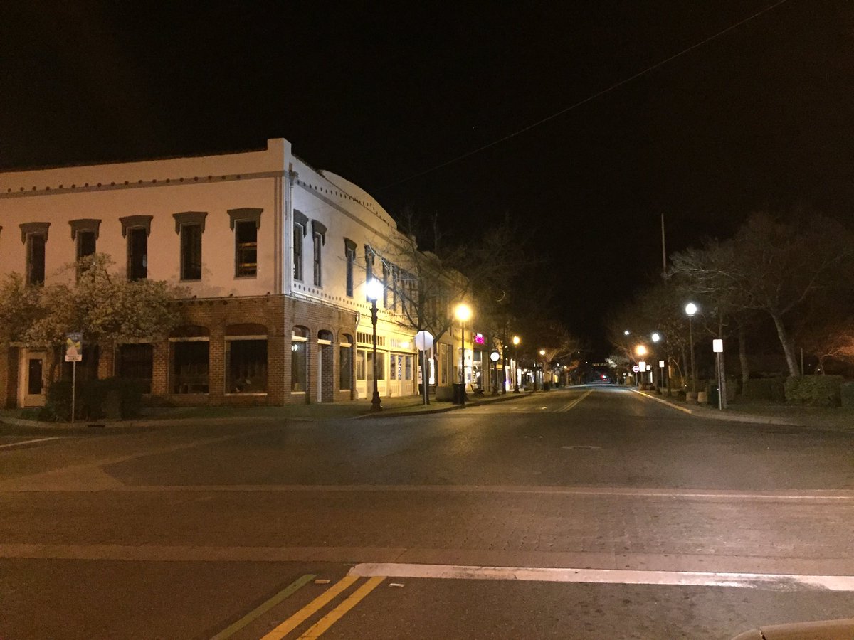 Photo Downtown Oroville tonight r/orovilledam