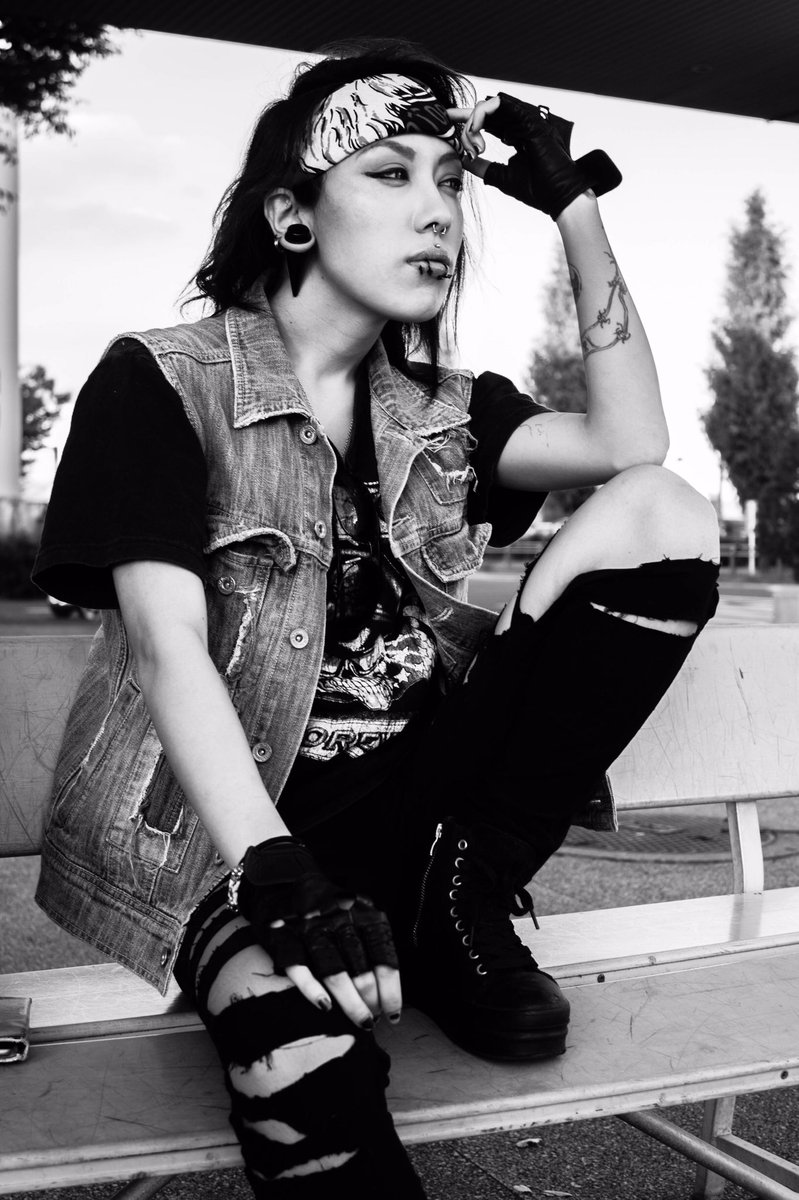 bbbear_vo's tweet photo. 皆さんにmetalな1日を
#BADBEAROCK #metaleira #rock #vocaliste #brasileira #hardcore #japan #photo #followme https://t.co/uTEBIQuw42