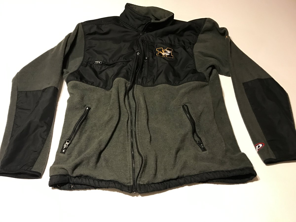 thrift_heat's tweet image. Pro player mizzou jacket
Size:xl
Will be on website soon 
Visit thriftheat.bigcartel.com
