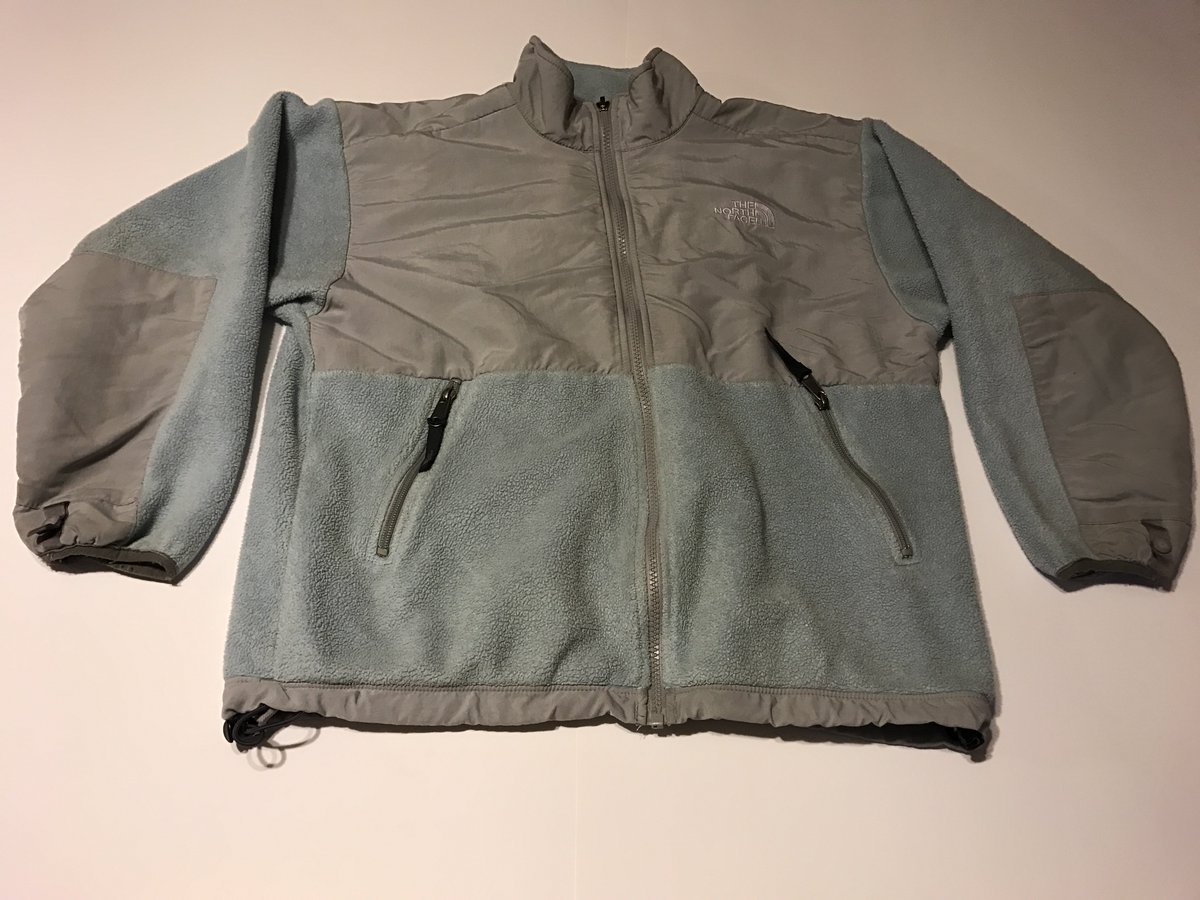 thrift_heat's tweet image. North face jacket 
Size: 14-16 large
Will be on website soon 
Visit thriftheat3.bigcartel.com for some heat🔥