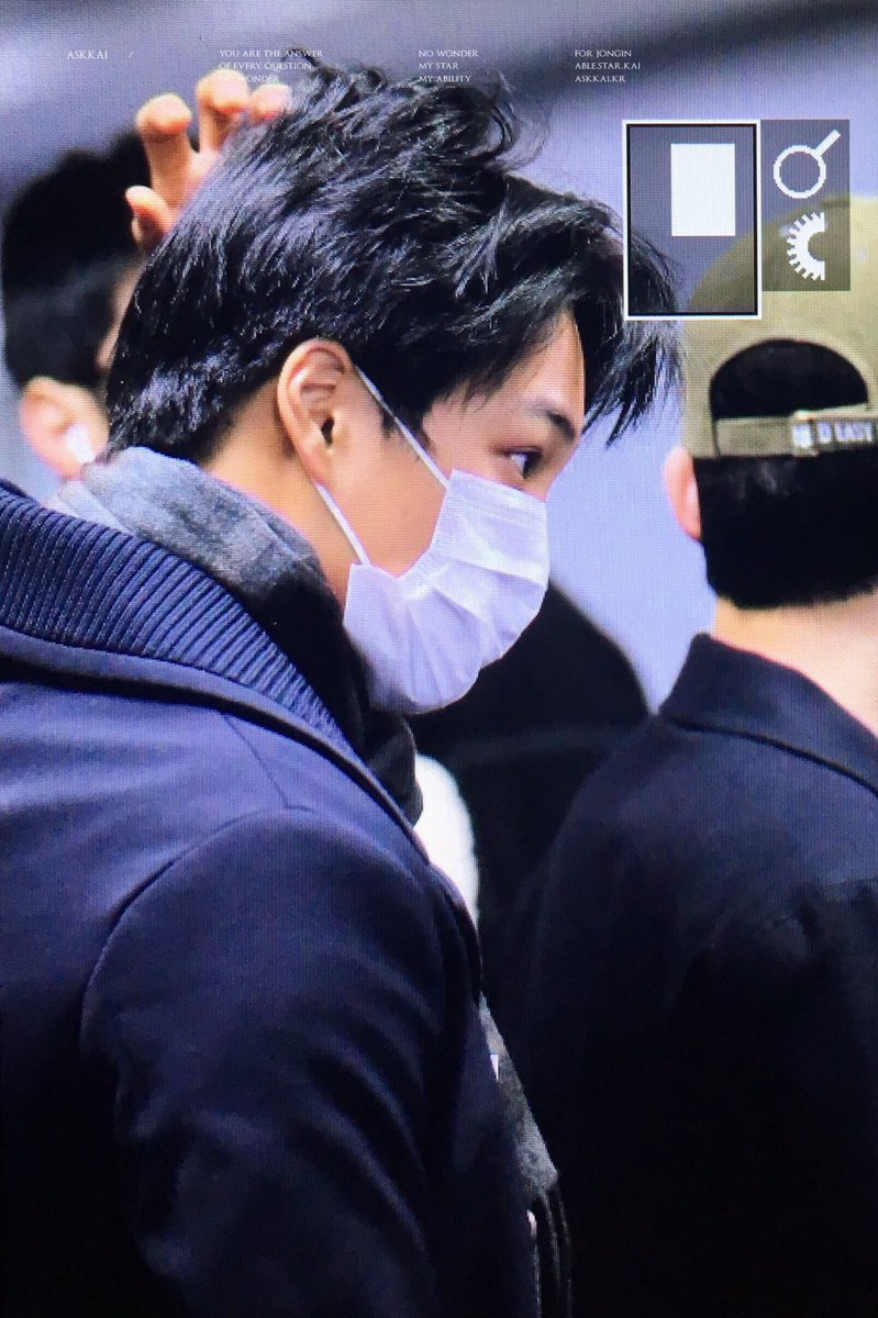 ONEANDONLYK0114's tweet photo. หูย โคตรเท่ห์อ่า  หล่อวร้อยยยยยยยยยย https://t.co/uQ9etGPRMe