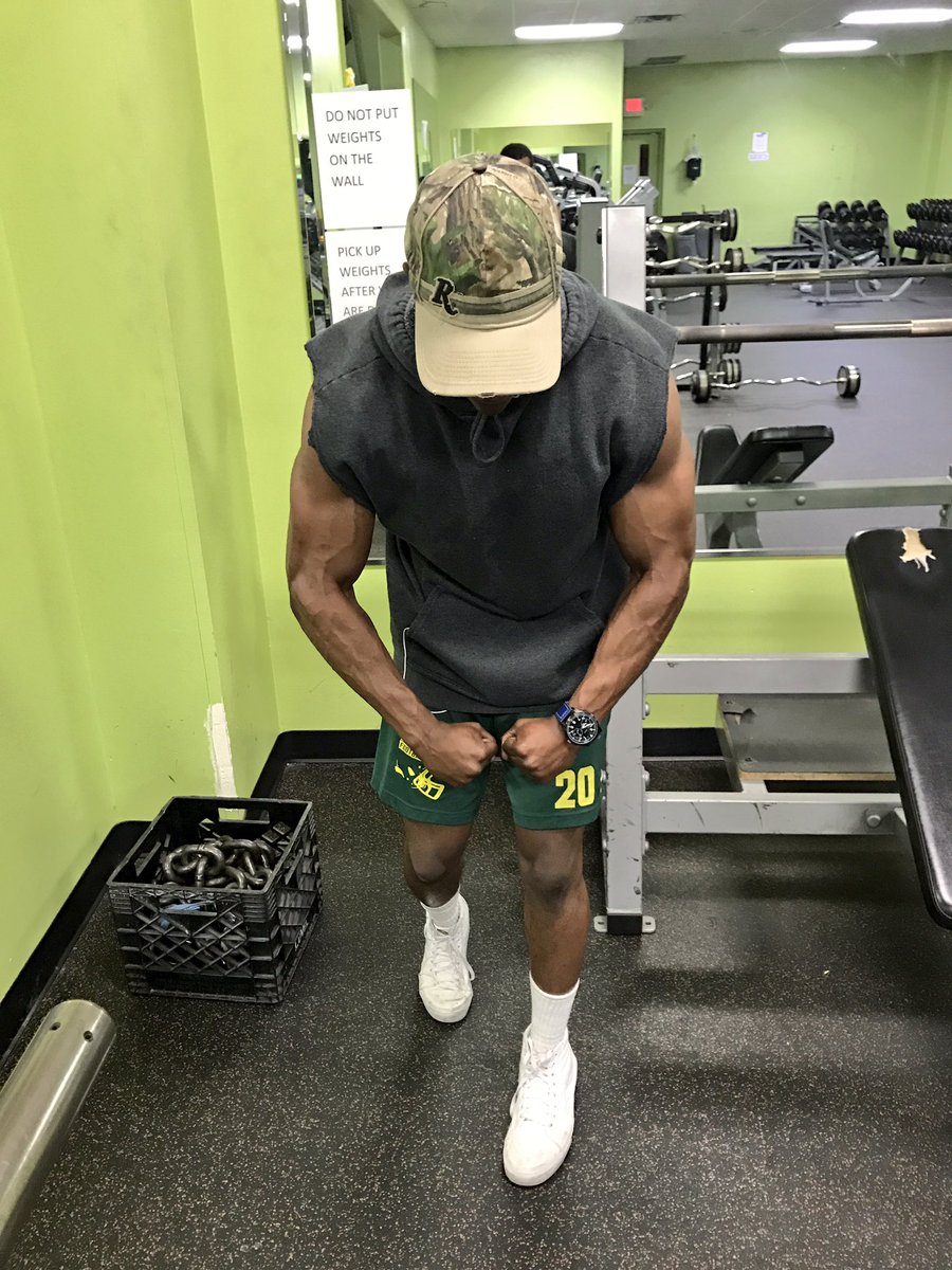 Noodle225's tweet photo. No Pain. No Gain. 🏋🏾‍♀️ https://t.co/nVsTbjPTkp
