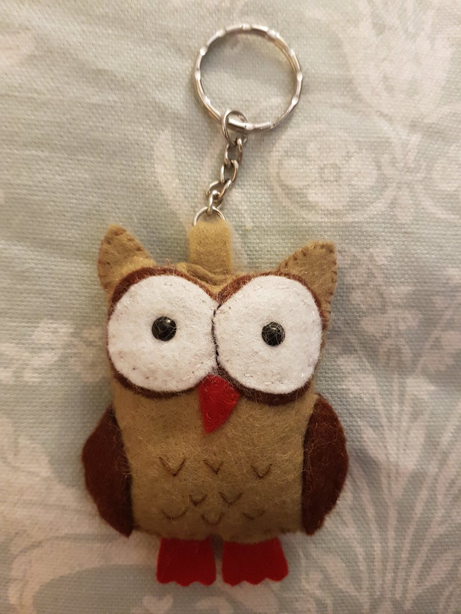 grharborne's tweet photo. Didn't want to make a sloth so I got creative and made this little guy instead! Helped me through a sleepless night... #BlurtBuddyBox https://t.co/Vf01Q627wB