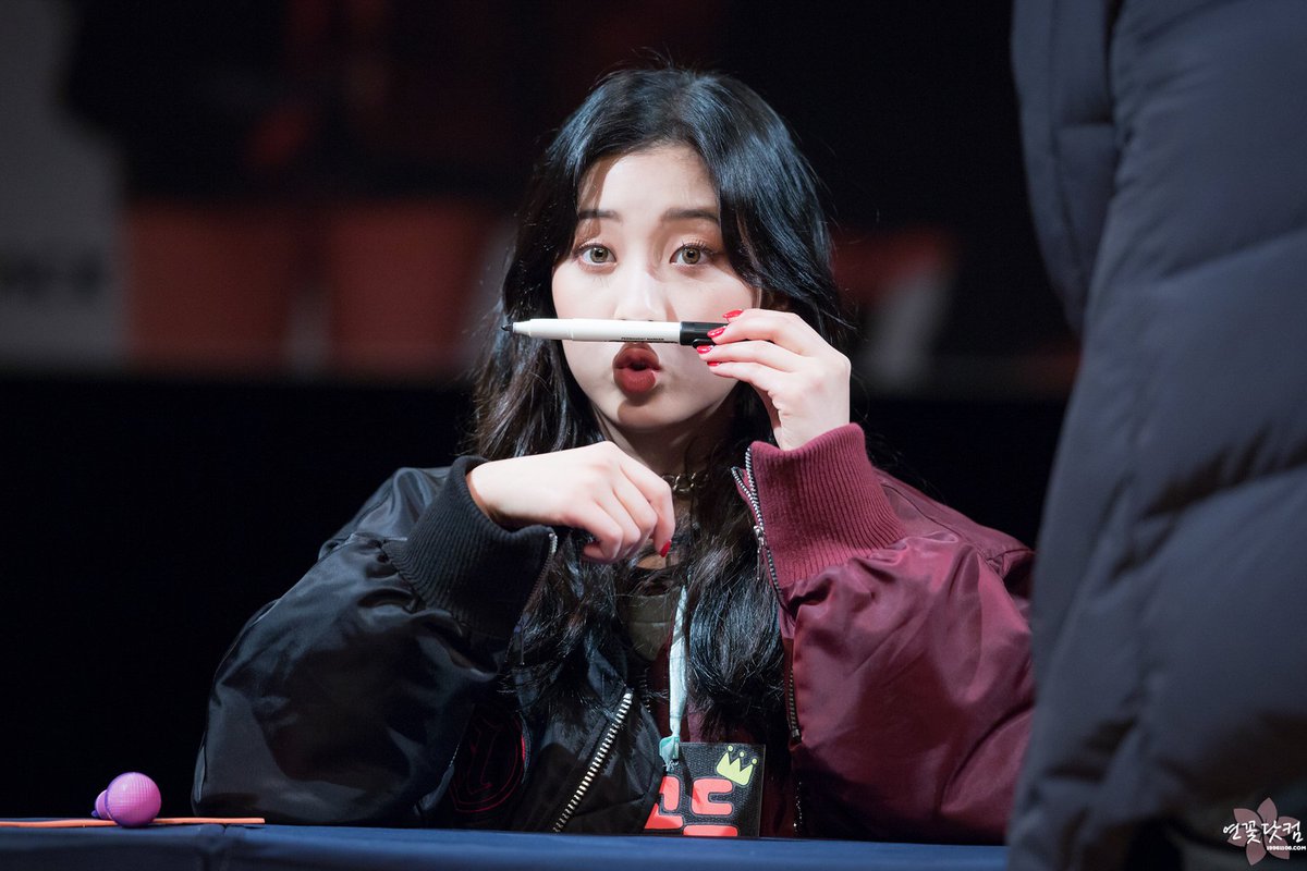 170211 일지아트홀 팬싸인회 #CLC #승연(<a href="/CUBECLC/">CLC·씨엘씨</a>) #씨엘씨 #장승연 #도깨비 #CRYSTYLE 19961106.com/113