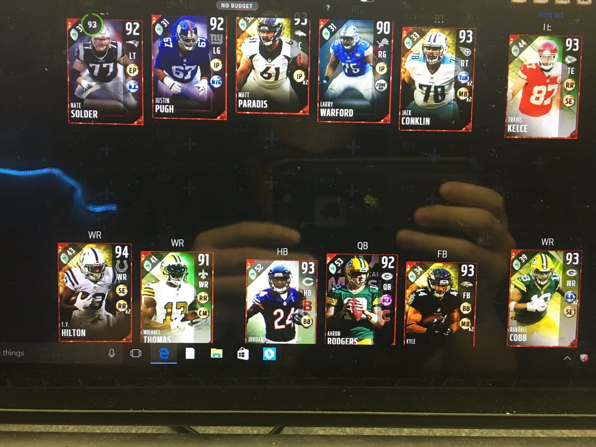 lil_zayzay10's tweet image. XB1 Giveaway/ sell. Dm if you wanna buy my team. RT for a chance to win some players from my team. Ends this Thursday
