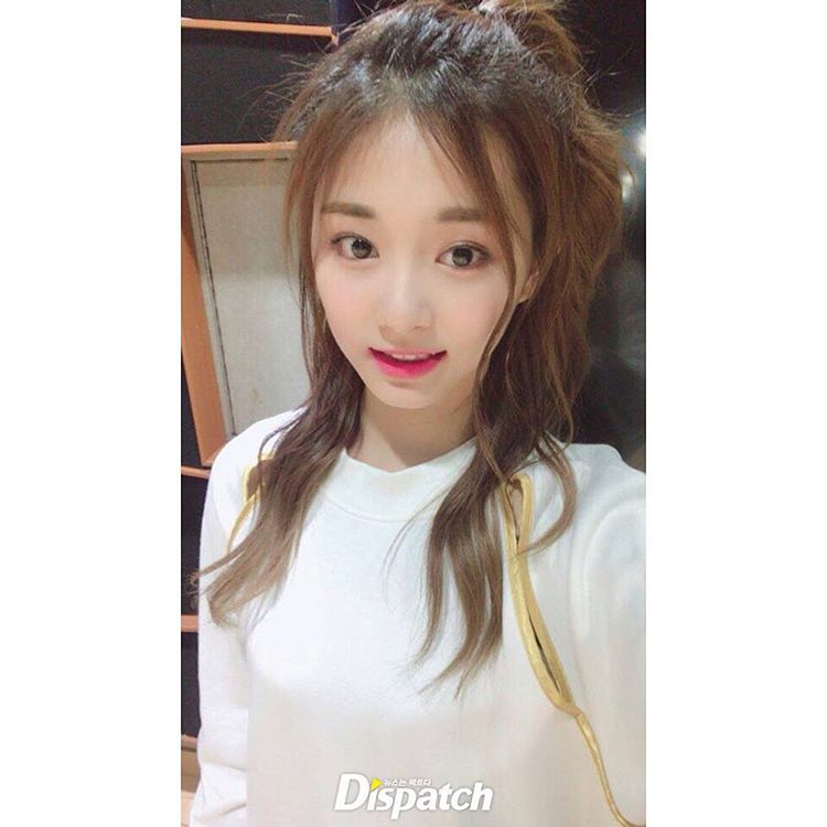 TWICE_GLOBAL's tweet photo. [PIC] 170213 koreadispatch's Instagram Update #Tzuyu #TWICE #트와이스 

https://t.co/ZfeJBqqVFK
https://t.co/7nFb9pAt4E https://t.co/qx4dTszR00