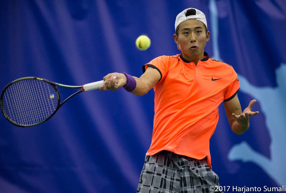 looseshoulders's tweet photo. @kpsfopen #kpsfopen #kpsf @VasekPospisil & Ze Zhang during the final https://t.co/idoCi0NFni