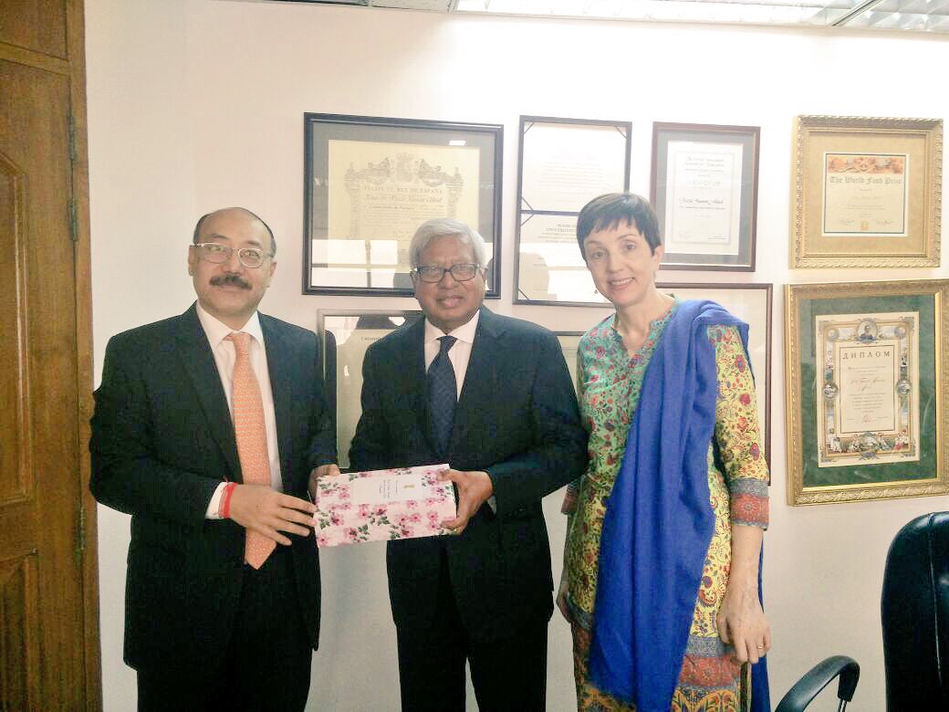 A fascinating meeting with Sir Fazle Hassan Abed, Founder &amp; Chairperson, <a href="/BRACworld/">BRAC</a> the largest NGO in the world, based in #Bangladesh