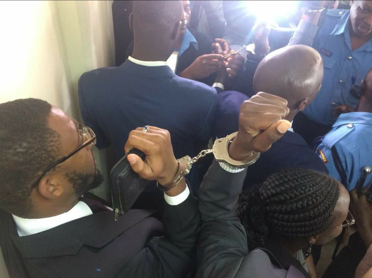 emikanto's tweet photo. In Kenya @kot Doctors @kmpdu are arrested for advocating for #BetterHealthcare while our St.. @UKenyatta is dancing. #Cartels SHAME https://t.co/swYg281m33