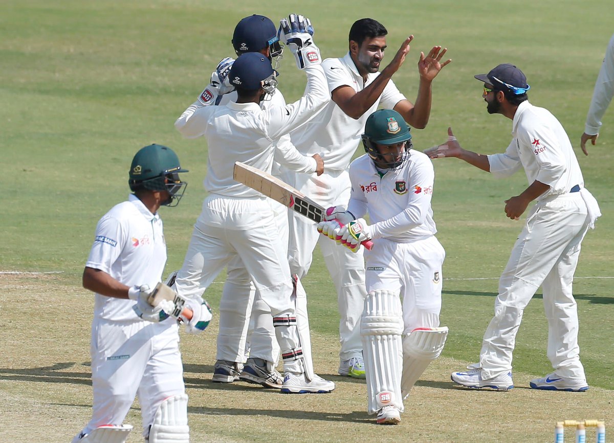 virendersehwag's tweet photo. Saabaas Team India on a convincing win. Special SAABAAS to Kohli, Saha, Ashwin, Umesh,Ishant.
#IndvBan https://t.co/JeQWaFbgNu