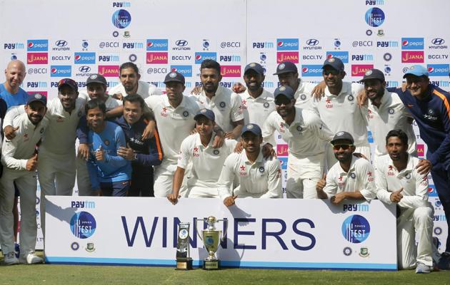 TeamVirat's tweet image. Indian Cricket Team pose for a group picture after winning the Series by 1-0! #IndvBan