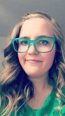 Freshly Minted: Caroline Moynihan (Community Librarian at @BurlingtonPL) librarianship.ca/blog/caroline-…