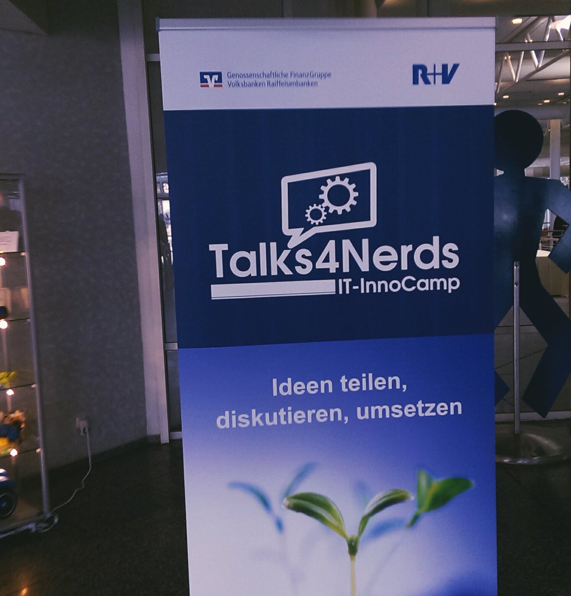altherr's tweet image. I like #Talks4Nerds @ @ruv_de #socialcoding