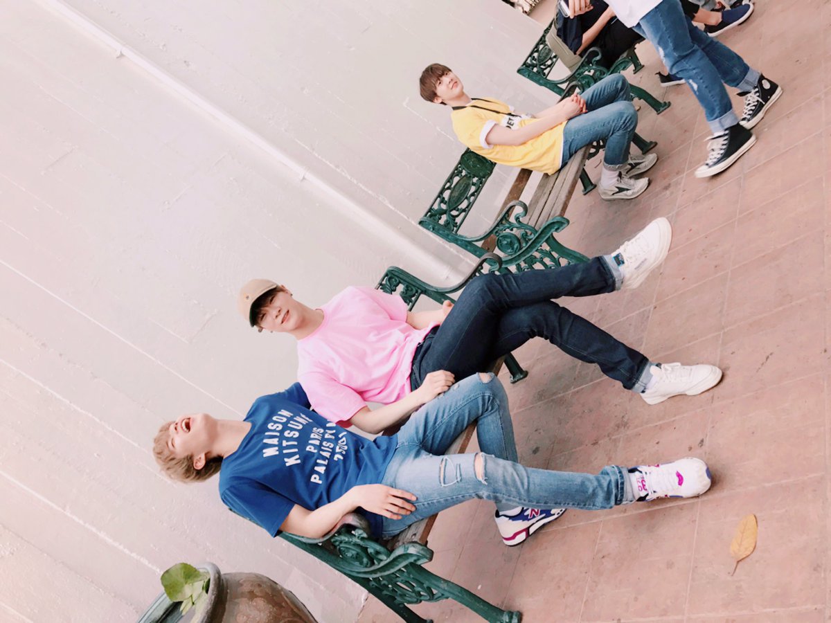 offclASTRO's tweet photo. 삼형제~^^ https://t.co/BC0YsCqur1