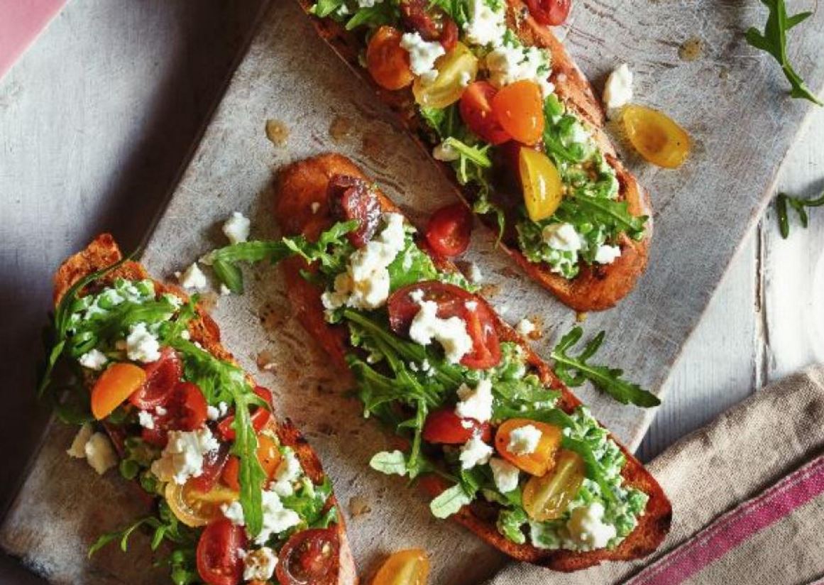 TescoIrl's tweet photo. Looking for the perfect #ValentinesDay menu? Look no further than this romantically delicious dinner for two https://t.co/RZvhSnbVdr https://t.co/DOajCgFVLX