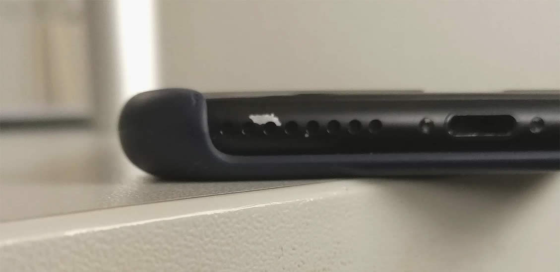 iPhone 7 Probleme mit dem Lack und abplatzender Farbe tutsi.de/iphone-7-lack-… #iphone7 #apple