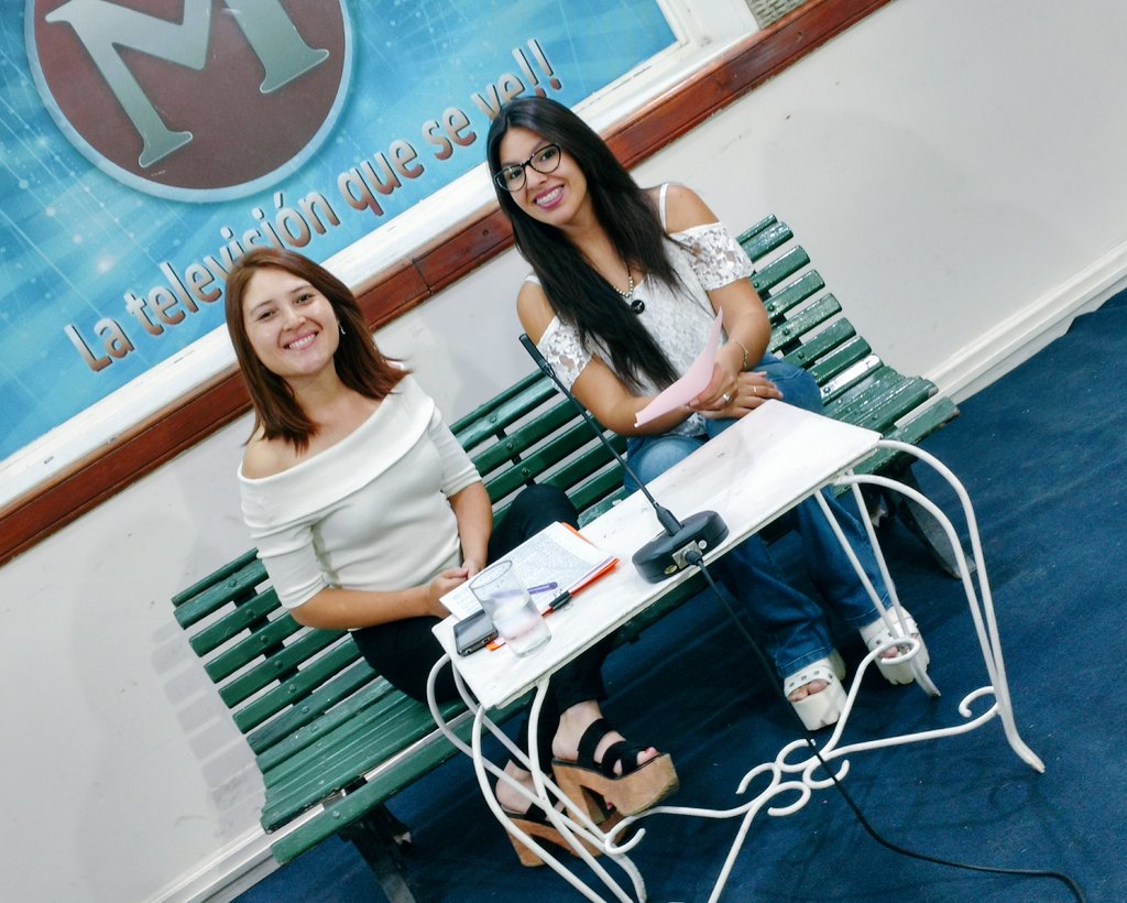 Empezando la semana con tuti! #AMediaMañana con toda la información y la mejor onda!