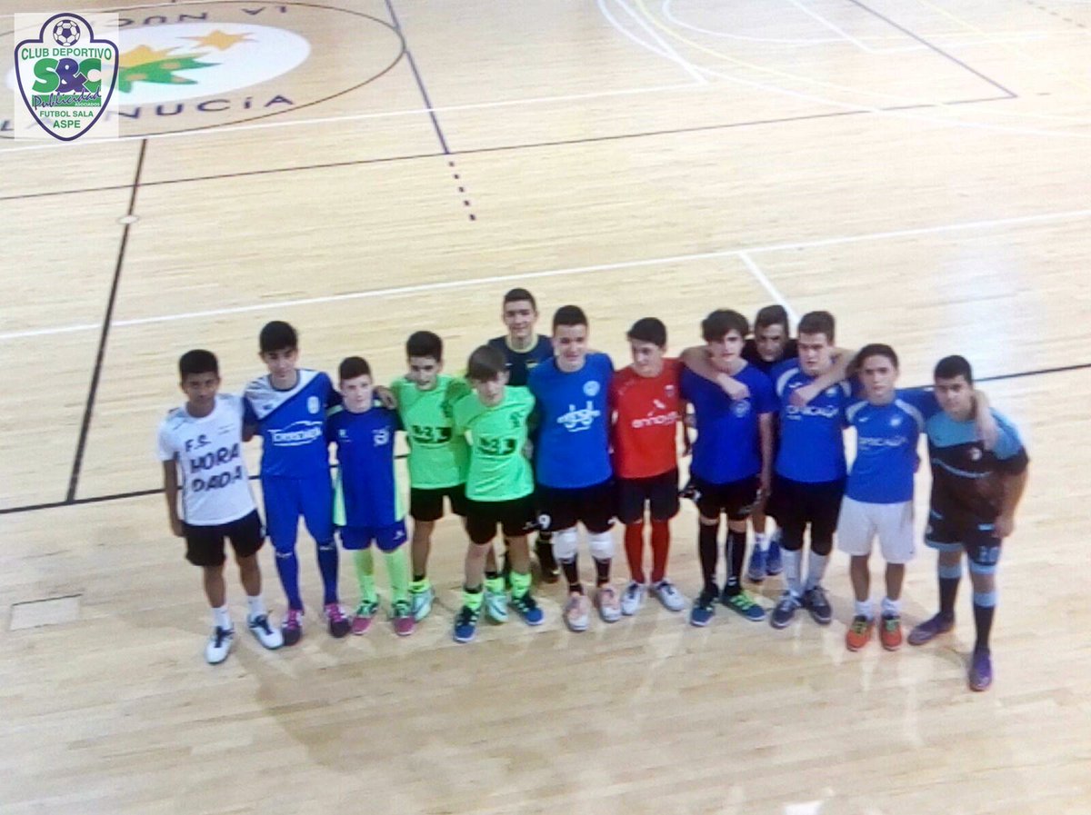 AspeFutbolSala's tweet photo. Javi y Victor estuvieron ayer entrenando con la Sel. Sub-14 y esta semana saldrá la lista definitiva para el campeonato nacional. ¡Suerte! https://t.co/Q2rdI1L42B