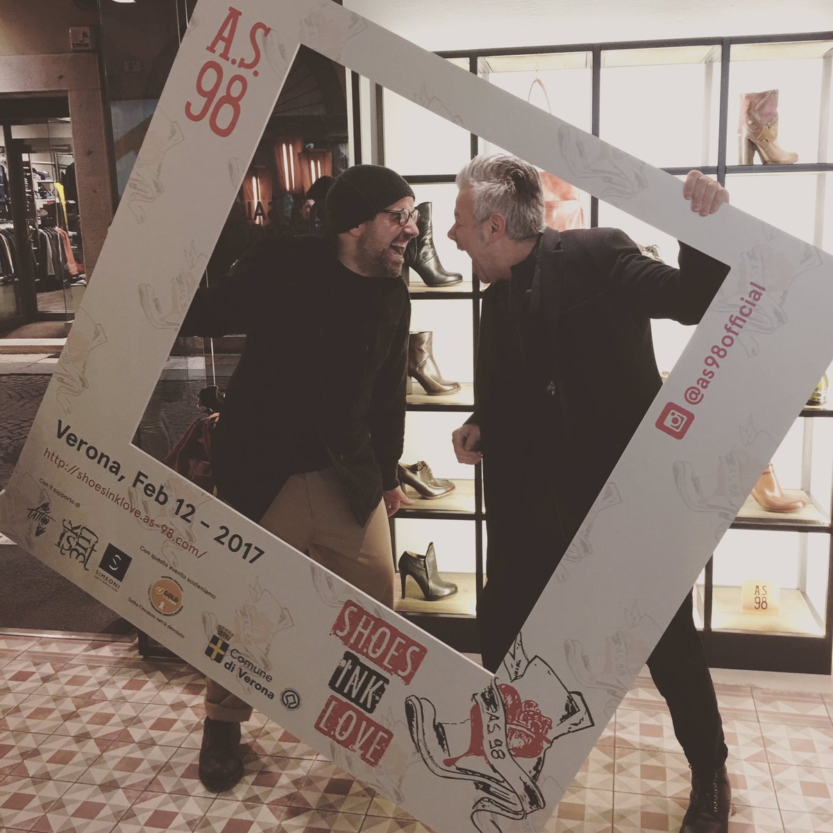 as98official's tweet photo. Download your pictures on https://t.co/yMzZ3EzYGE #ShoesInkLove #Verona @alletattoo @kismetband @Fondaz_Veronesi #veronainlove #12feb2017 https://t.co/mu2ekFL9k8