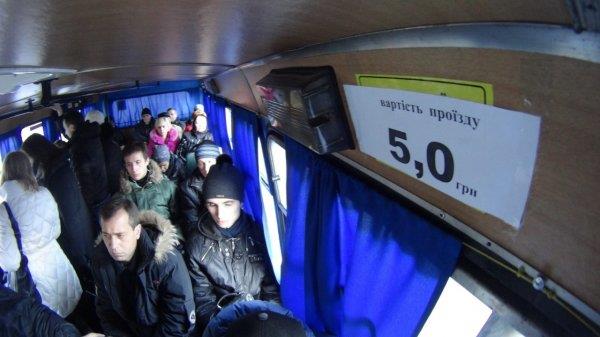 ubdanos's tweet photo. Василий Федин убеждал мэра Херсона не повышать цену на проезд #Херсон #новости https://t.co/QsVqLbcOVB https://t.co/r4ZQQxgzCE