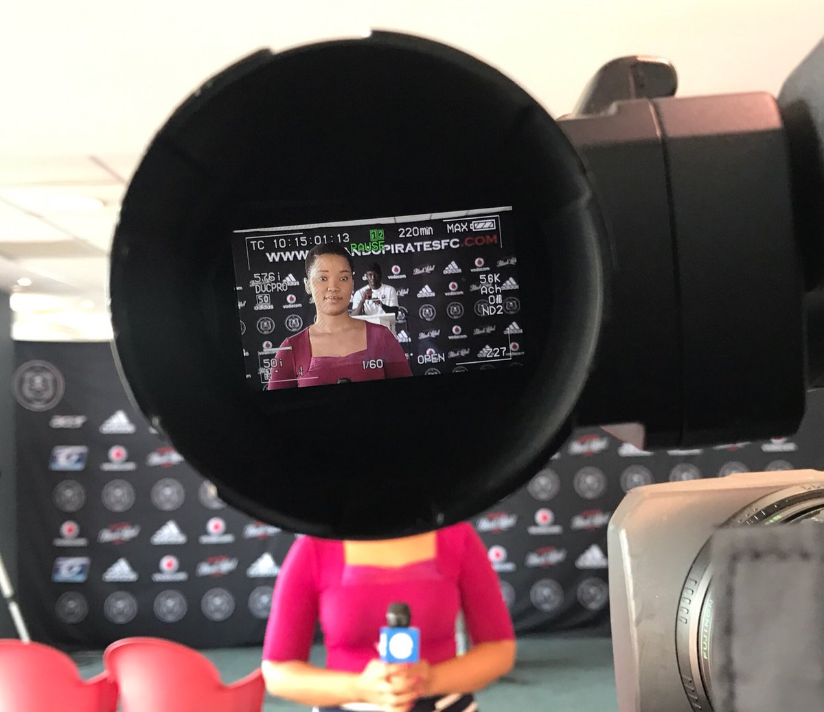 thandi_399's tweet photo. #BroadcastUpdate
The @Orlando_Pirates press conference will be on
@eNCA 403 live
@SPORTATSABC 404 live
@SuperSportBlitz
#OnceAlways https://t.co/qXYbFgr5mg