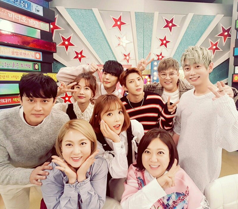 [#빅톤] 2017년 두근두근 여심저격수 #병찬 이의 예능 출격!
가장 뒤에서도 빛이 나는 부농부농 병차니를 만나고 싶다면 MBC every1 2월 14일 화요일 밤 8시 30분 #비디오스타 본방사수!

#VICTON #최병찬 #예능신고식 #빼빼로게임