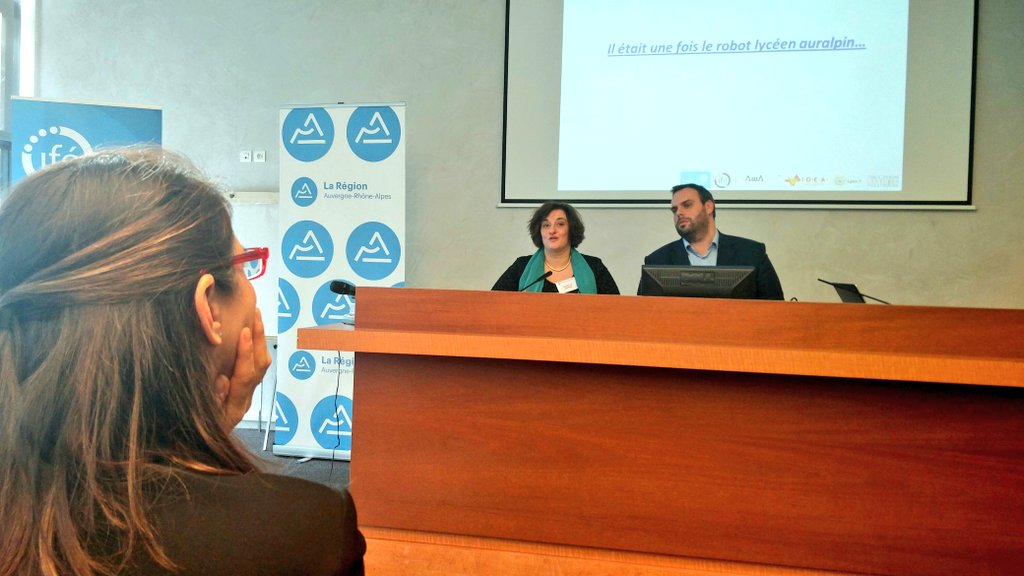 CoboteamRA's tweet image. @ibe_pro et @jkoessler reviennent sur le projet robot lycéen, innovation dans le domaine de l&apos;éducation d&apos;@auvergnerhalpes #robotaura