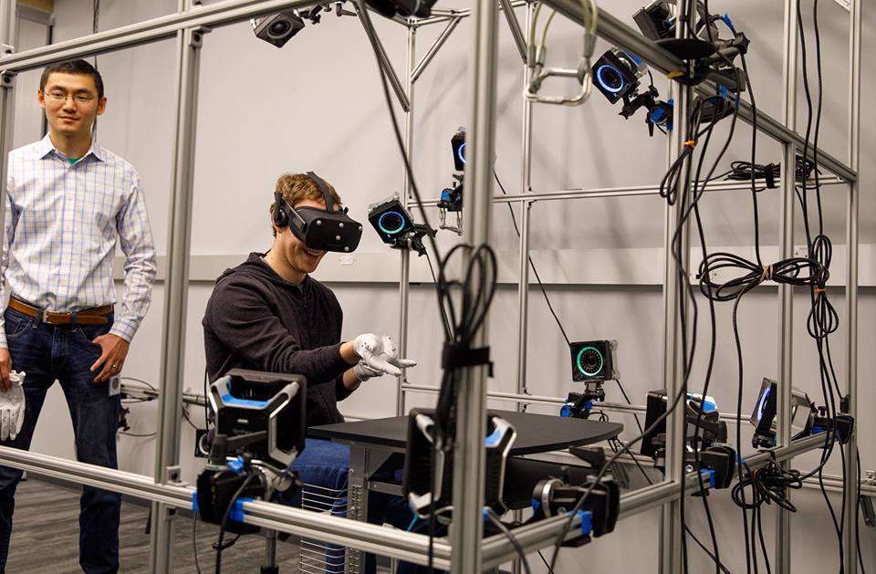 GameSpot's tweet photo. Become Spider-Man With New Oculus VR Prototype Gloves, See Them Here https://t.co/zspm7LNJGH https://t.co/fEbcbzaaTa