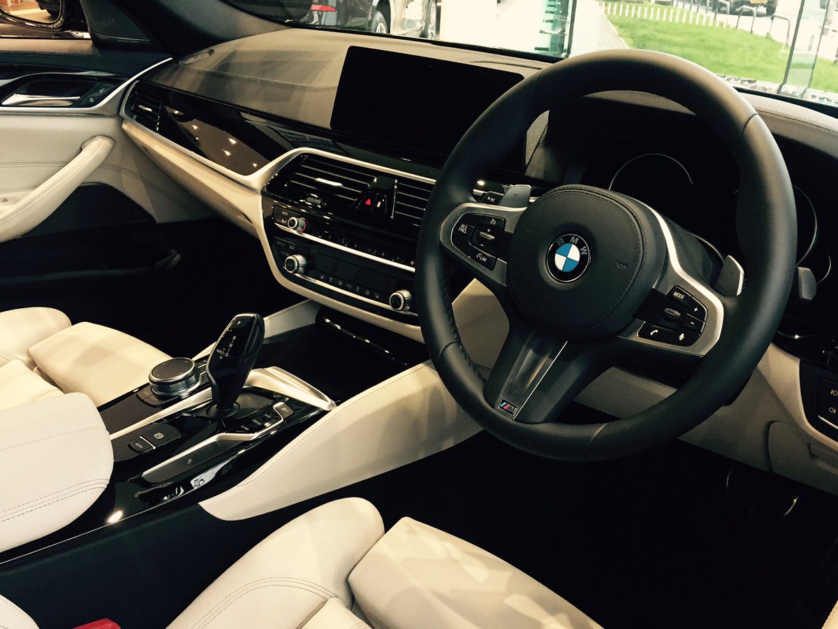 Sandal_BMW's tweet photo. The all new #BMW 5 Series Saloon has arrived! What does everyone think? https://t.co/X4LzSyITmy