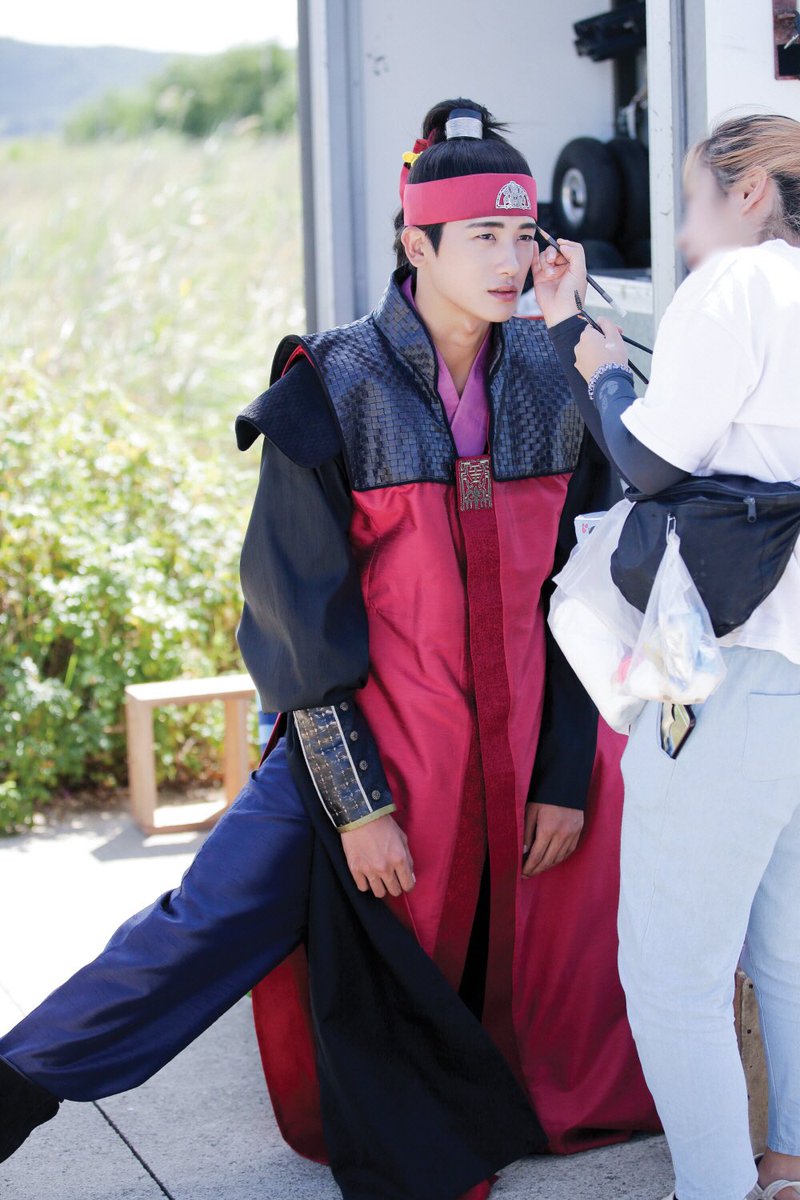 Hyungsik Luv Jp Auf Twitter 2 13 スター帝国postより 私たちの主君 パクヒョンシク ファラン 撮影現場 何でも自分だけのスタイルで完全にこなし 見るほどにハマるヒョンシク ヒョンシク画像 T Co Wcs78cc5gy 박형식 花郎 Zea Hyungsik