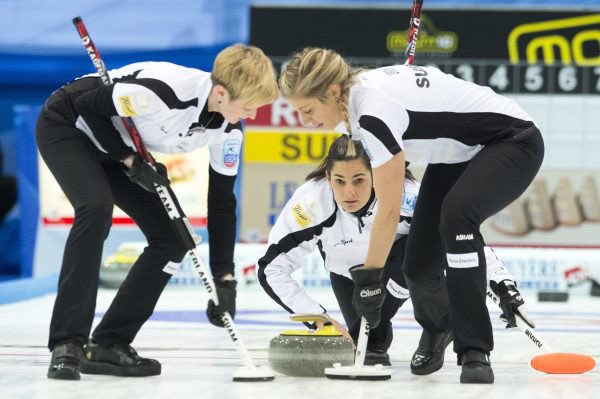 ChristianAmsler's tweet photo. #curling Schaffhausen bewirbt sich für die Durchführung der Curling Weltmeisterschaft der Frauen im Jahr 2021. #curlingwm @ #Schaffhausen https://t.co/pLCz2Bd62u