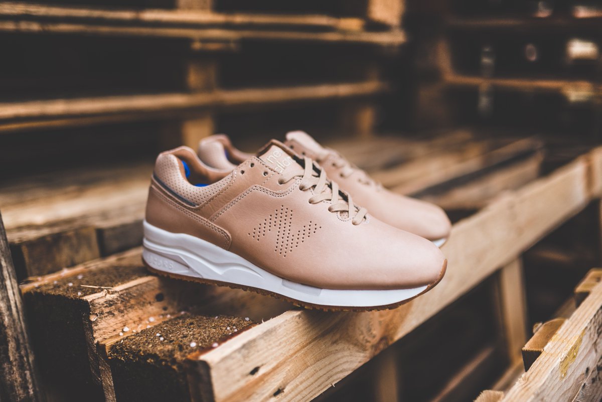 hanonshop's tweet photo. New Balance ML2016OC is available to buy ONLINE now!
#hanon #newbalance #ml2016
https://t.co/Mtv2Z3AxBm https://t.co/4DLmUKHwhw