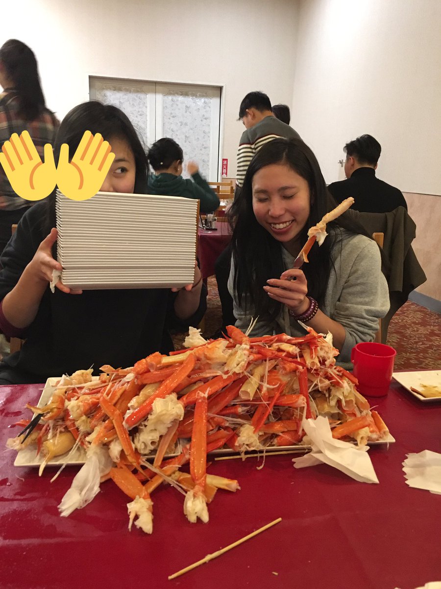mine_o0's tweet photo. かに、40皿（80本）頂きました https://t.co/cxY82zru8k