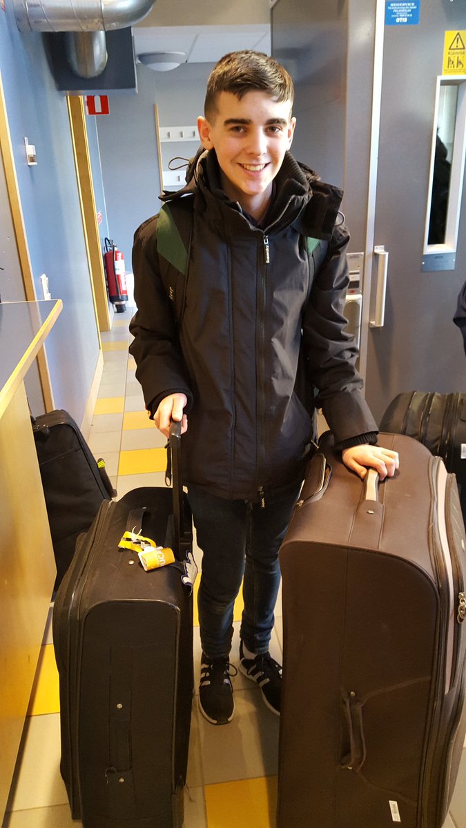 CHS_RS's tweet photo. On our way to the airport now ๐ฅ #hadanamazingtime #wanttocomeback #newfriends #beenbrave https://t.co/TsAOIFwaLs