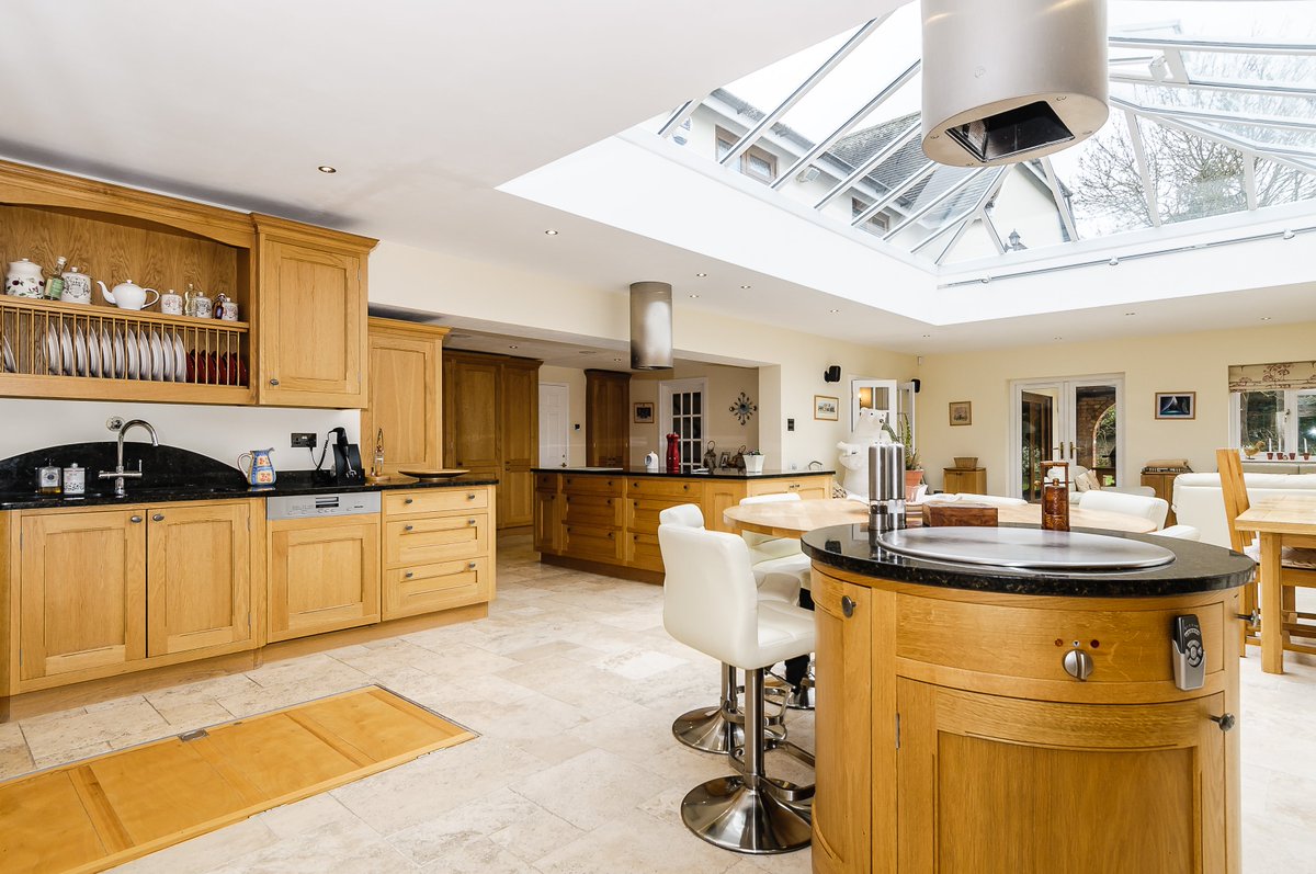 KFBasingstoke's tweet image. #MondayMotivation "Bringing the outdoors in" Indoor pool area is designed for relaxation &amp;amp; exercise to promote a healthy &amp;amp; active lifestyle