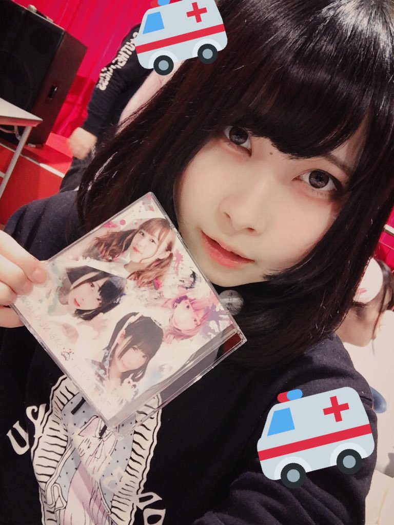 realidolead's tweet photo. #レアルアイドリード メンバー。「奥村はなえ」さん（7歳）。 1st CD『SABI NUKI JAPAN』よろしくお願いします。ﾊﾟﾝﾊﾟﾝぶしぶし( ◜◒◝ )⚔ https://t.co/BDLqG15WjI