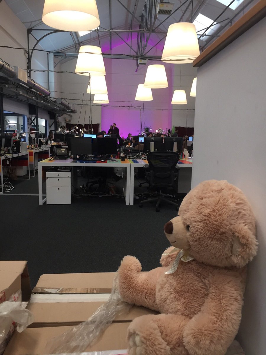 ESSEC_PGC's tweet photo. La semaine de séminaire de chaire débute chez @venteprivee_fr ! https://t.co/5vYzimszpH