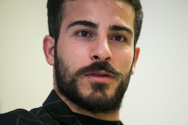 bbcpersiansport's tweet photo. کیانوش رستمی: حرفه‌ای نگاه کنیم اصلا درست نیست در قهرمانی آسیا و بازی‌های کشورهای اسلامی شرکت کنم، می‌خواهم در دنیا بهترین باشم نه آسیا. https://t.co/Hwzg54iWCa