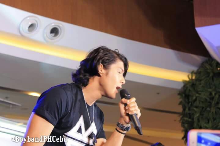 BoybandPHCebu's tweet photo. Mukha pong Greek God si @boyband_tristan sa personal Juskoooo! Nakakainlove! Maniwala kayo sa akin Haha -kaye
#BOYBANDPHatCentrioAyalaMall https://t.co/axSNYOGOkX