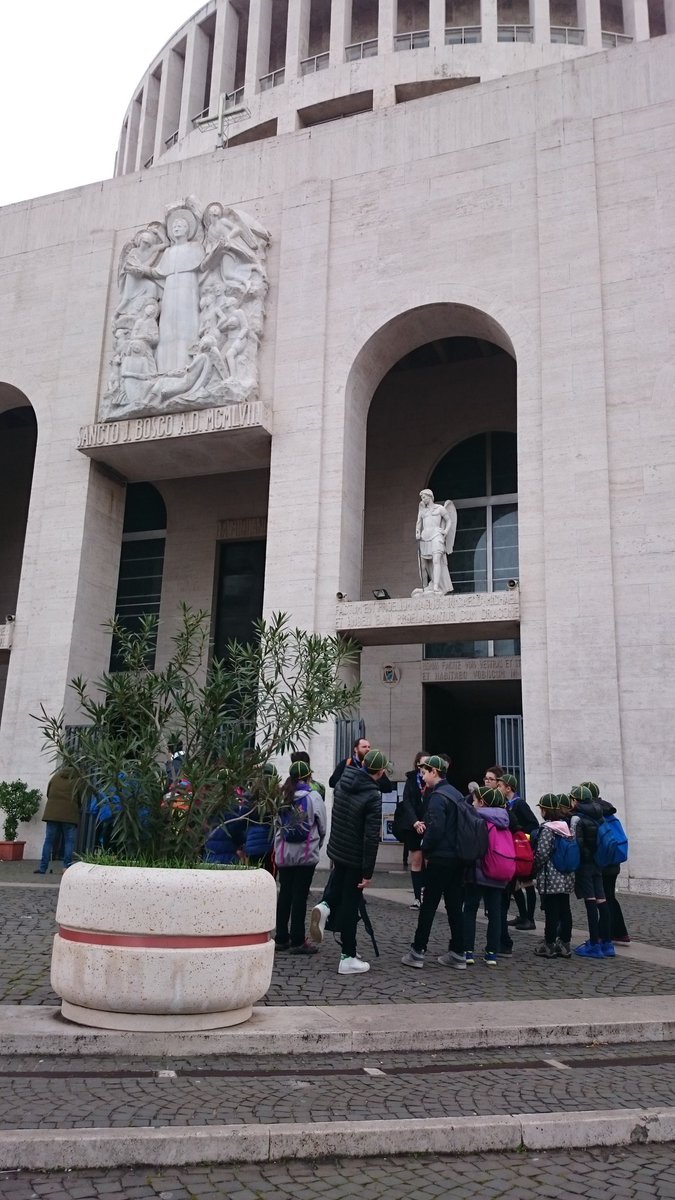 fa_panarese's tweet photo. È sempre un' #emozione accompagnare #Marco agli #Scout #RM118 #LupiLupiLupi https://t.co/UEucRpb7Ho