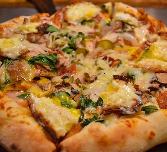 Acortes77's tweet photo. We can't get enough of this Breakfast Pizza from Serrano Buffet for Weekend Brunch! 😍🍕👌 #Brunch... #IamAllThrill https://t.co/0sDswF2j3Y https://t.co/eZNPZWklVn