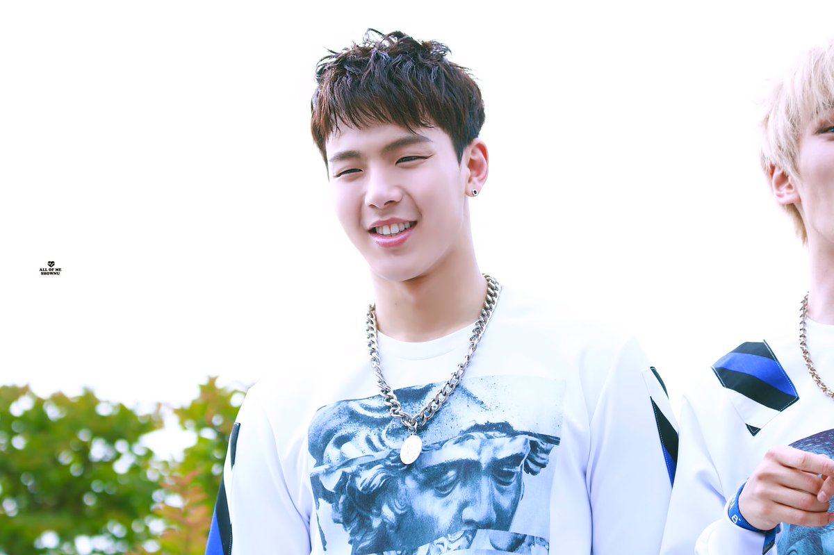 ALLOFME_SHOWNU's tweet photo. [🐻] 150529 뮤뱅 팬미팅 셔누
#셔누 #SHOWNU #몬스타엑스 #MONSTA_X
시간이 갈수록 더 좋아(͒ ˊ• ૢ·̫•ˋૢ)
@OfficialMonstaX https://t.co/vxgUhCeads