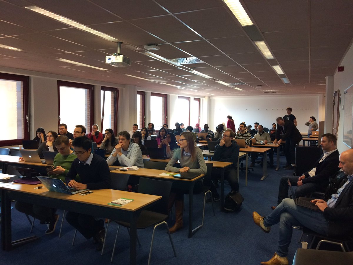 EmmyHeerdink's tweet photo. Second workshop / demo @UTwente @tableau #tableautour @Infotopics https://t.co/EDaSBJWJlb