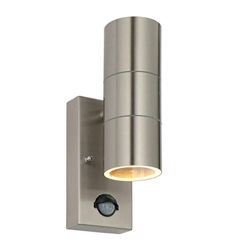 SaxonElec's tweet photo. Up Down light with PIR only £16.50+ vat in stock now at Saxon Electrical Supplies #Nottingham #ng5 #ng6 #electrician #diyers https://t.co/aU9jbeiAMp