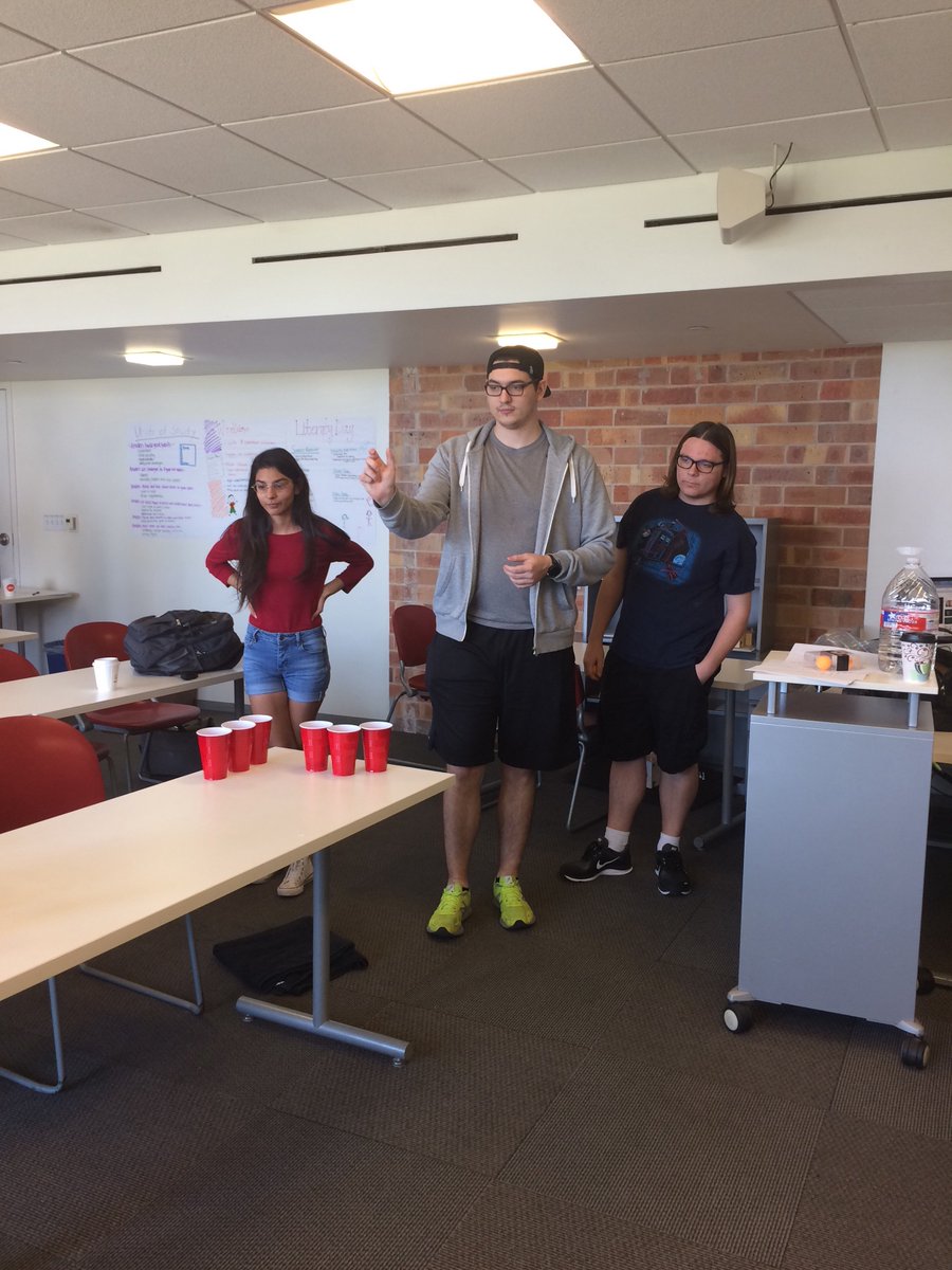 SEU_German's tweet photo. Der, die oder das #wasserpong? Staying hydrated and keeping up with German vocab. https://t.co/UTJ1PQfqz0