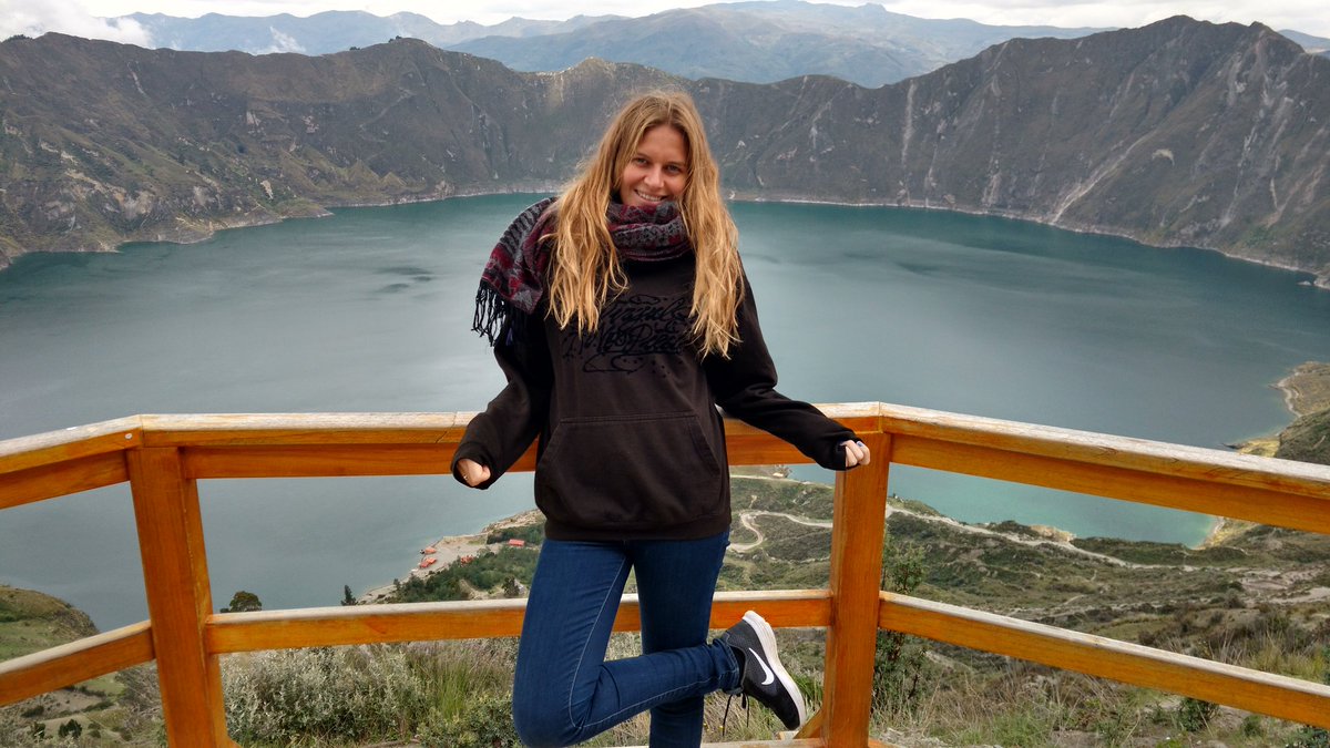 Daiisynews's tweet photo. Ocean, mountains, lakes, history, turtles, dolphins, bus rides and a lot of rice. #Ecuador #MedioDelMundo #SouthAmerica #Travel #blondertw https://t.co/v4wCUSOfo9
