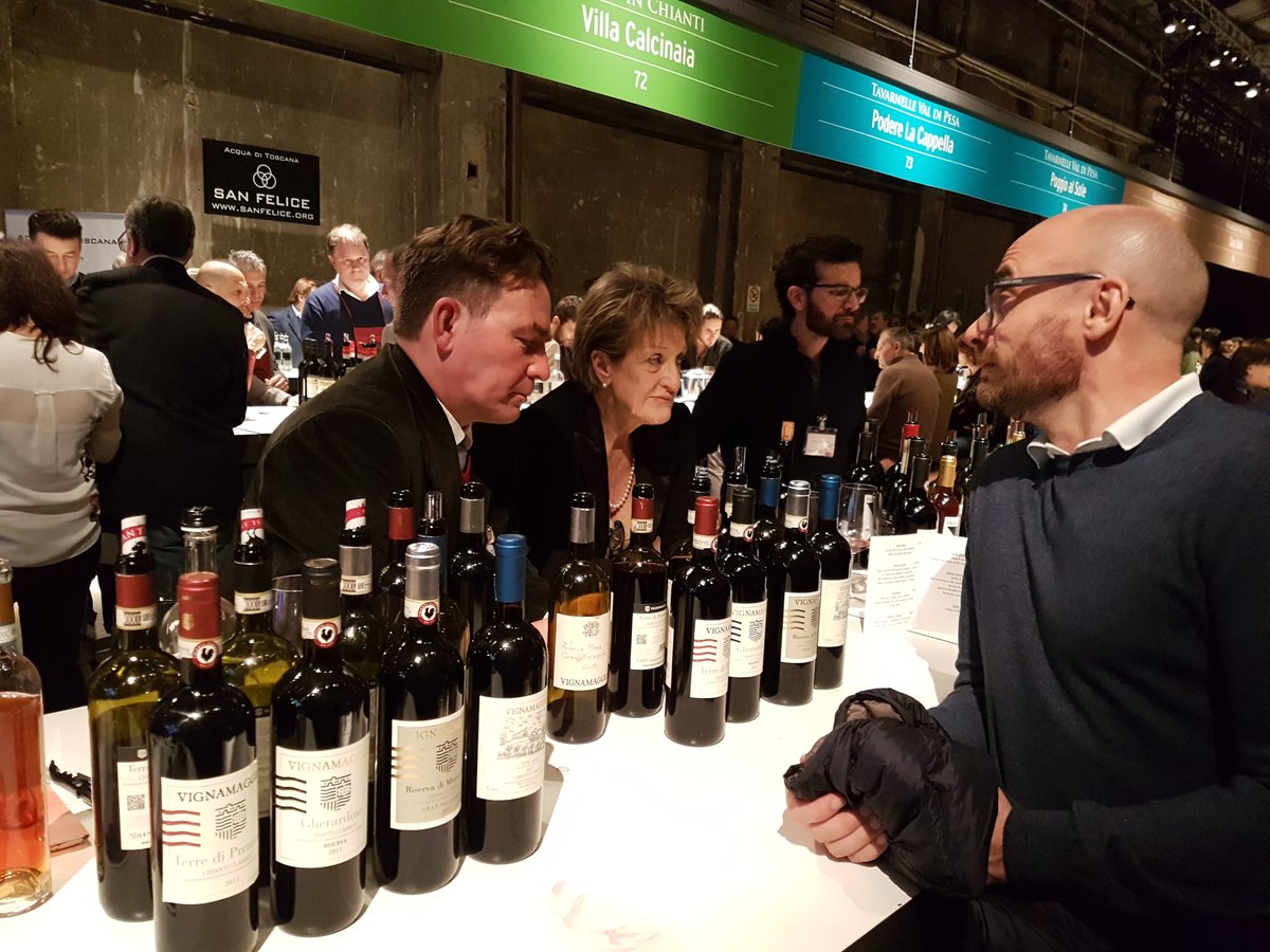 IVignamaggio's tweet photo. Anche per quest'anno un gran bella chianti classico collection #ccc17 #vignamaggio #chianticlassico https://t.co/SJXwewKikW
