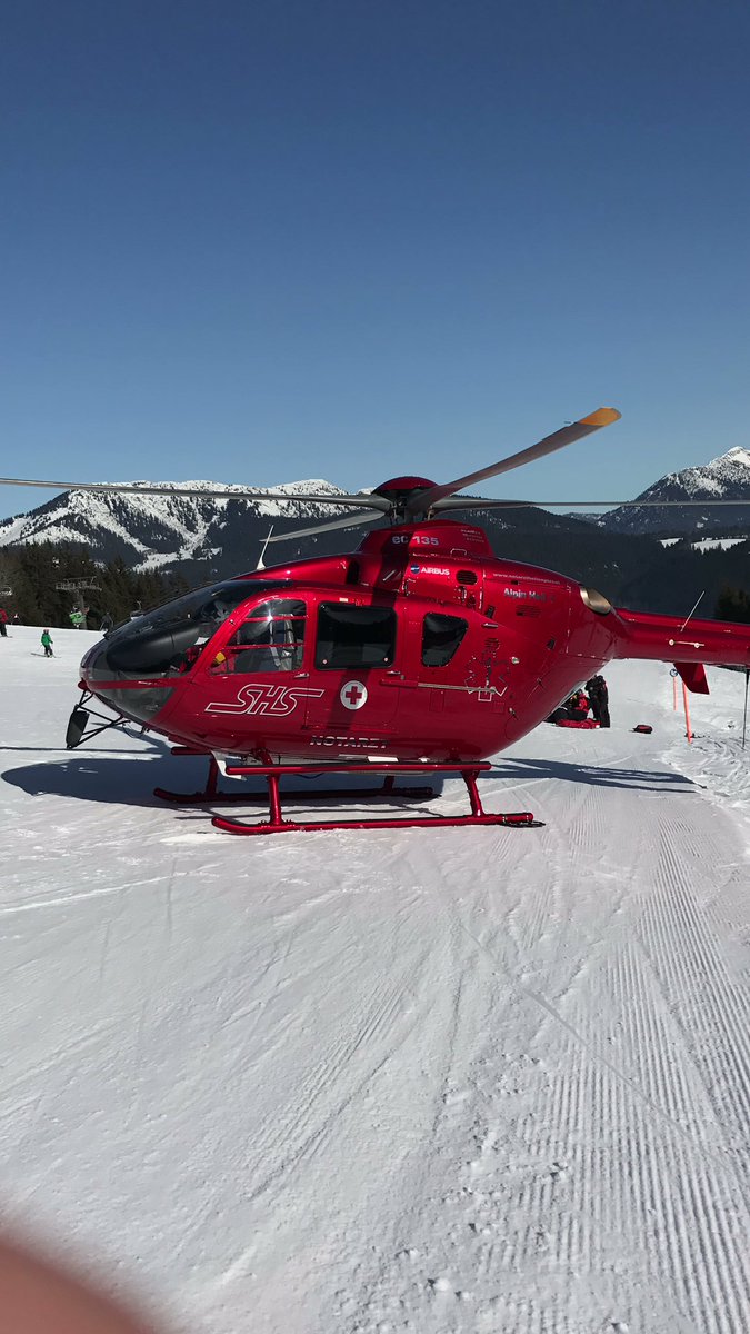 JoeSurvivRz's tweet photo. SHTF can happen to single individuals at ANY time. Luckily for this bloke we were skiing there when it happened and could call the rescue! https://t.co/JUOQJmpn2H